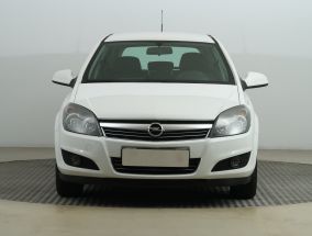 Opel Astra - 2012