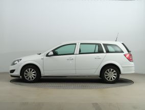 Opel Astra - 2012