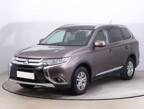 Mitsubishi Outlander - 2016