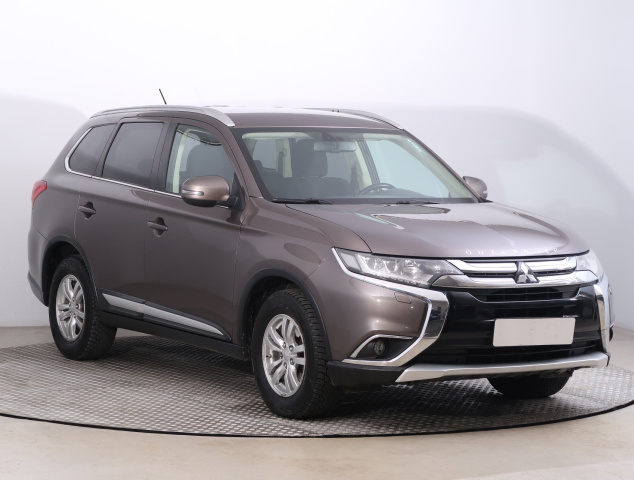 Mitsubishi Outlander 2016