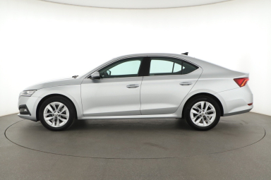 Škoda Octavia - 2023