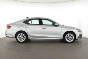 Škoda Octavia - 2023