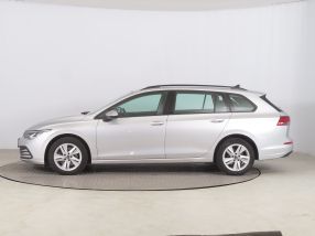 Volkswagen Golf - 2021