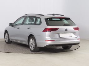 Volkswagen Golf - 2021