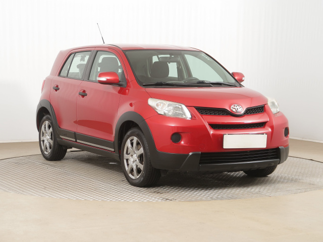 Toyota Urban Cruiser 2010