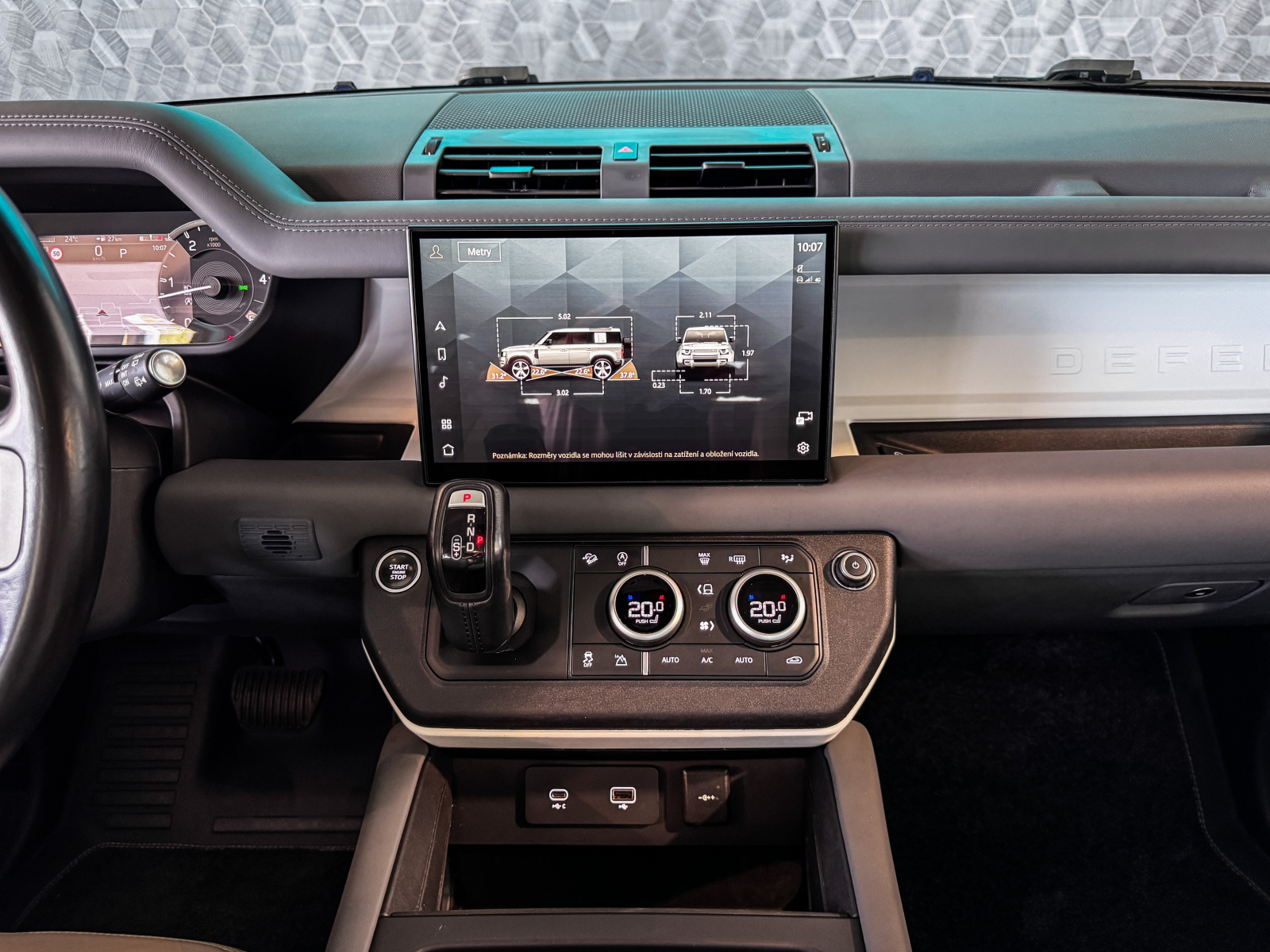 Land Rover Defender - 2022