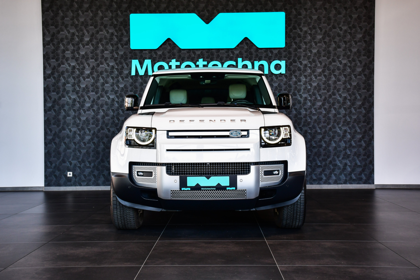 Land Rover Defender - 2022