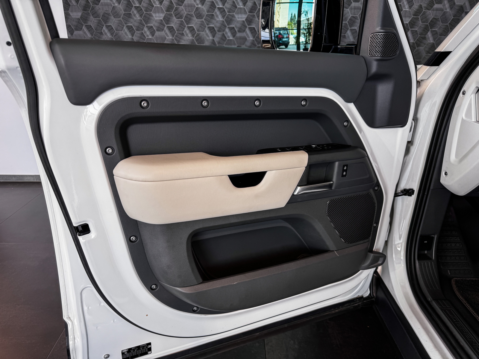 Land Rover Defender - 2022
