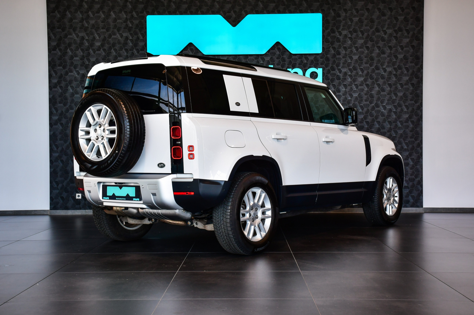 Land Rover Defender - 2022