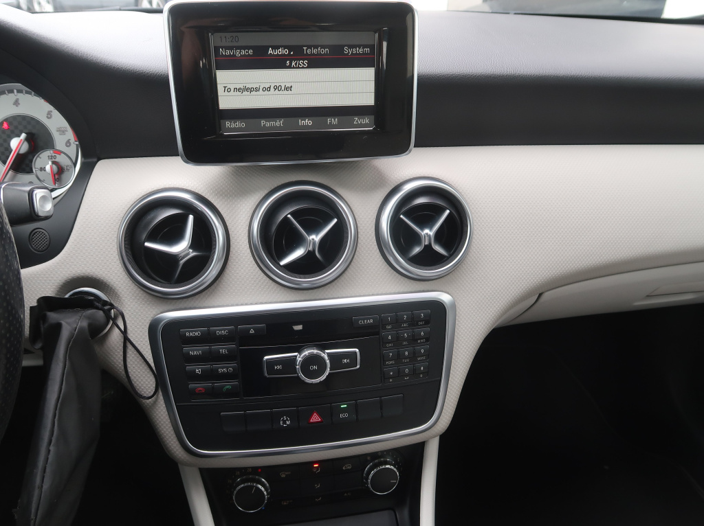 Mercedes-Benz A