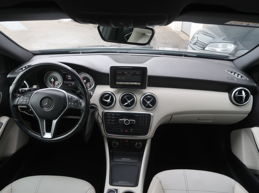 Mercedes-Benz A