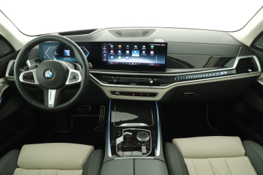 BMW X7 - 2025