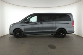 Mercedes-Benz V - 2023