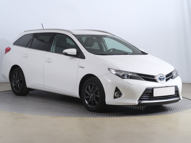 Toyota Auris 2014