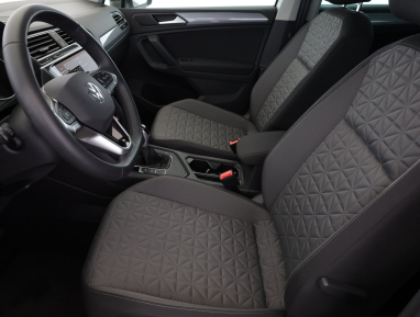 Volkswagen Tiguan - 2023