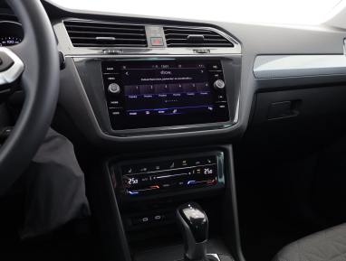 Volkswagen Tiguan - 2023