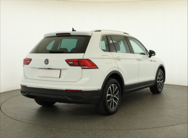 Volkswagen Tiguan - 2023