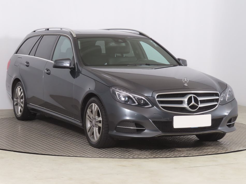 Mercedes-Benz E - 2014