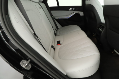 BMW X5 - 2025