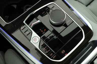 BMW X5 - 2025