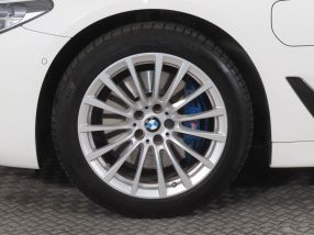 BMW 5 - 2019