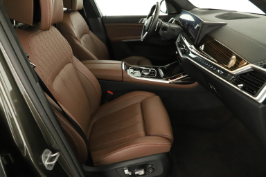BMW X7 - 2025