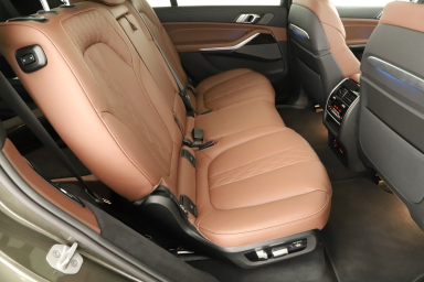 BMW X7 - 2025