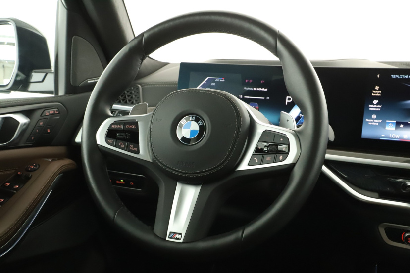 BMW X7, 2025