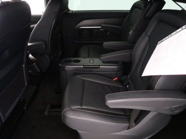 Mercedes-Benz V - 2023