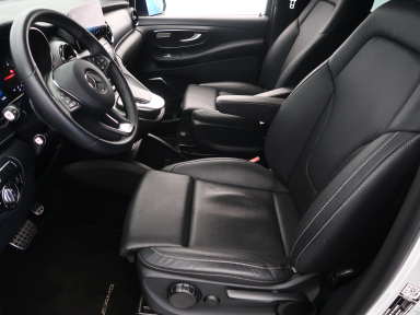 Mercedes-Benz V - 2023