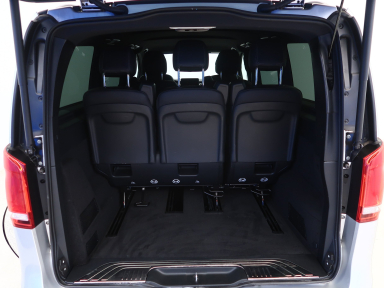 Mercedes-Benz V - 2023