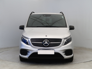 Mercedes-Benz V - 2023