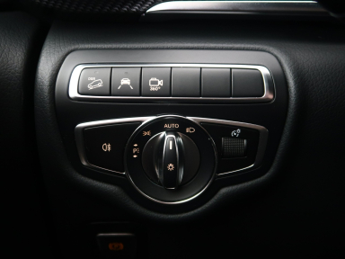 Mercedes-Benz V - 2023