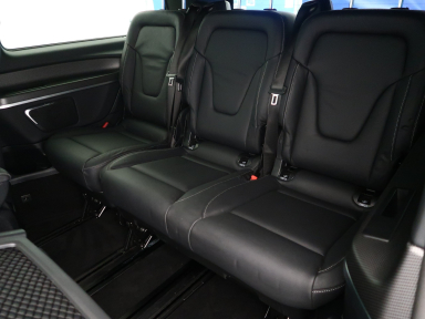 Mercedes-Benz V - 2023