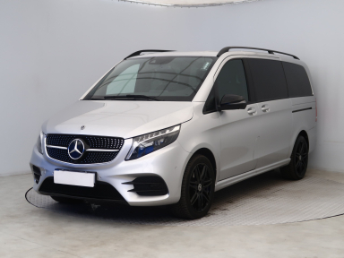 Mercedes-Benz V - 2023