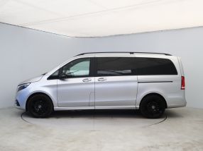 Mercedes-Benz V - 2023
