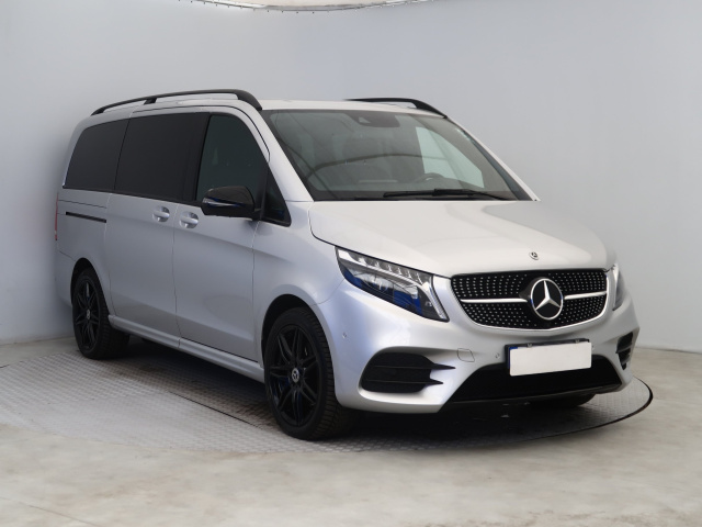 Mercedes-Benz V 2023