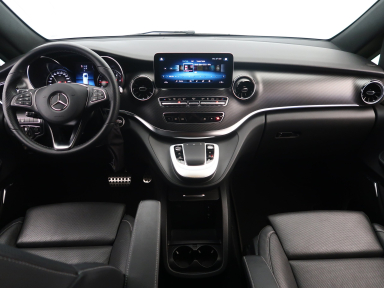 Mercedes-Benz V - 2023