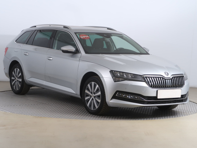 Škoda Superb 2022