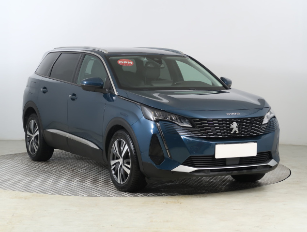 Peugeot 5008 2021