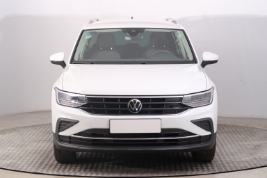 Volkswagen Tiguan - 2023