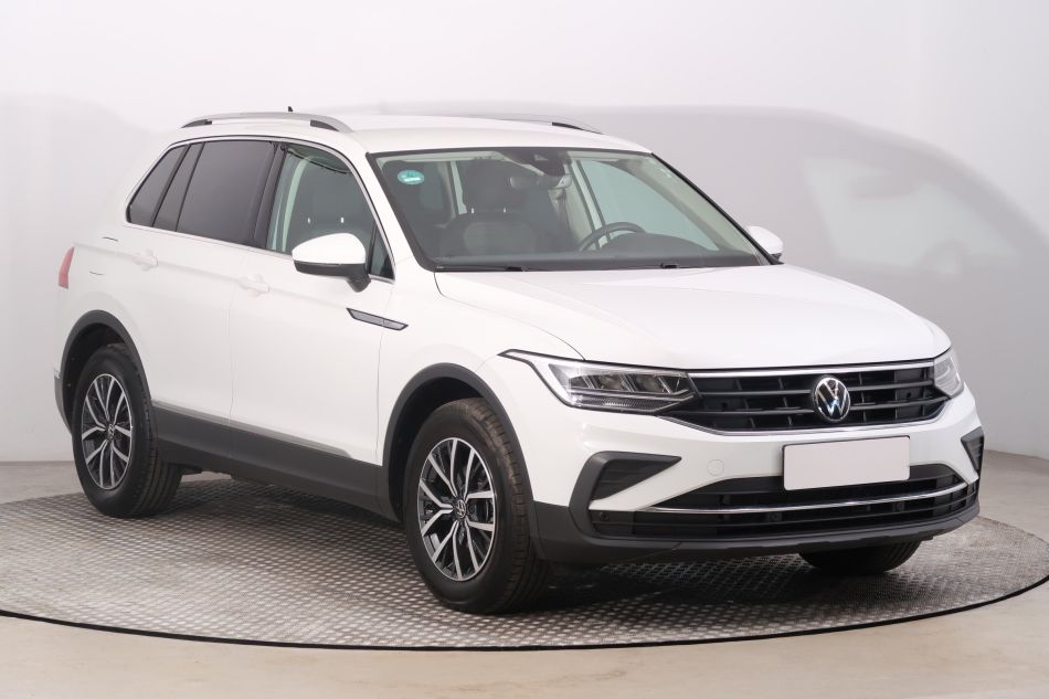 Volkswagen Tiguan - 2023