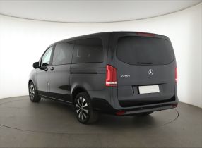 Mercedes-Benz V - 2023