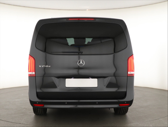 Mercedes-Benz V