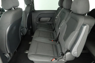 Mercedes-Benz V - 2023