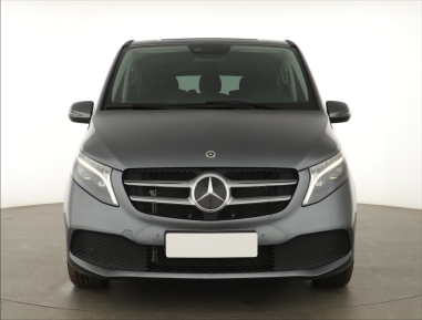Mercedes-Benz V - 2023