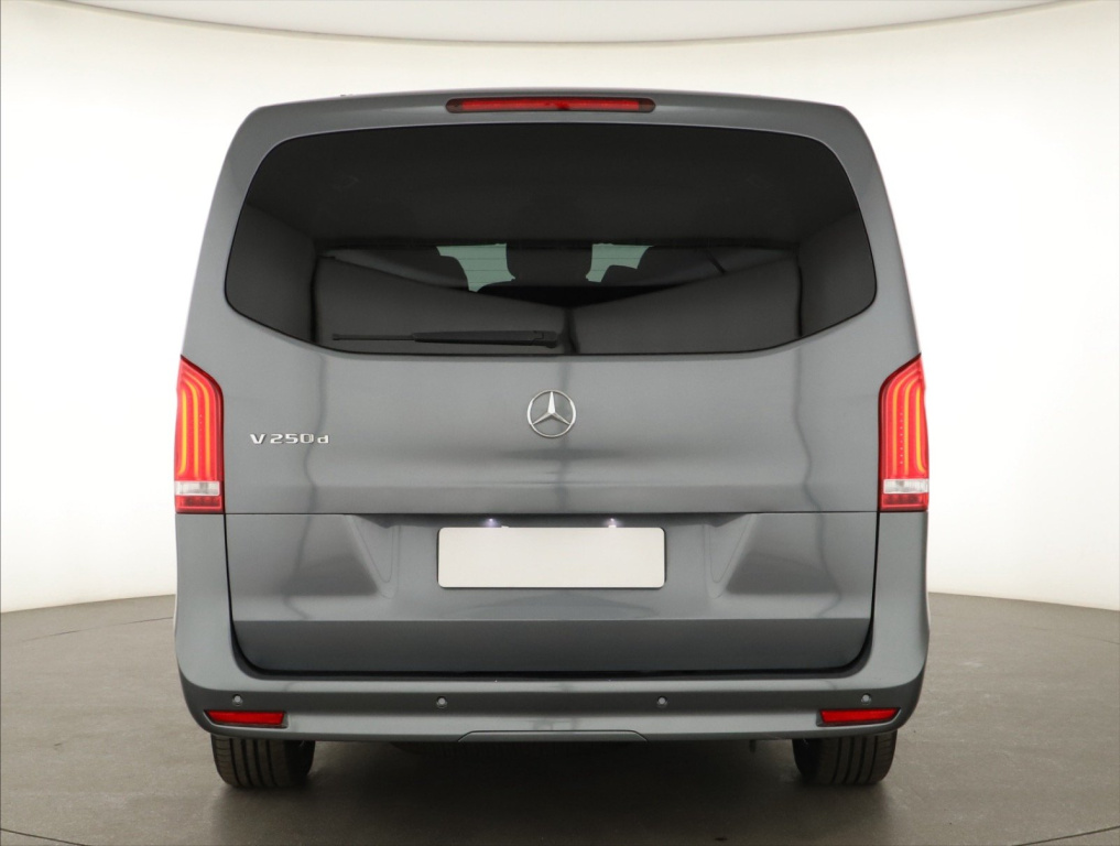 Mercedes-Benz V