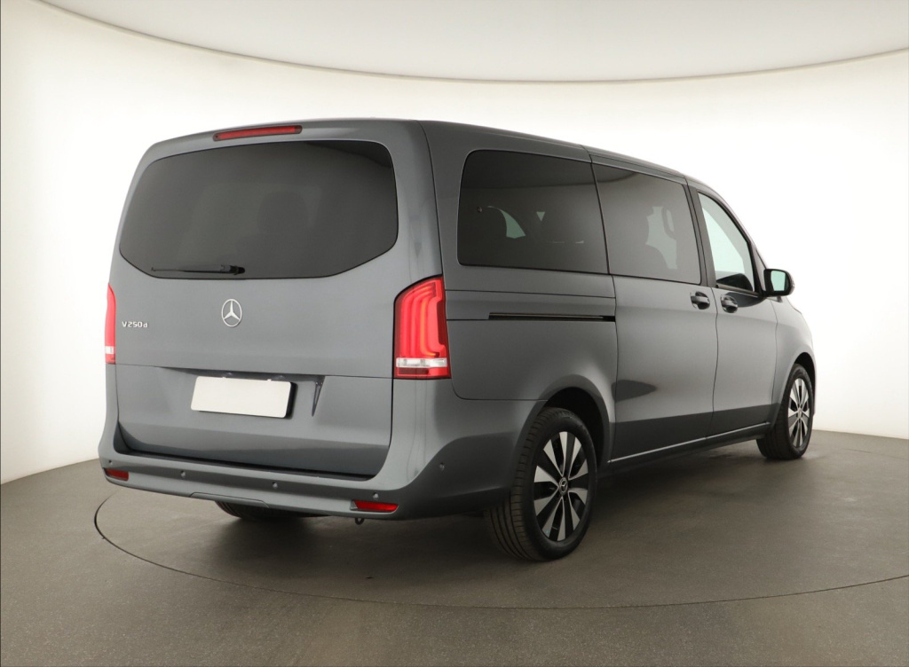 Mercedes-Benz V