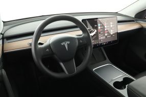 Tesla Model Y - 2022