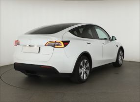 Tesla Model Y - 2022